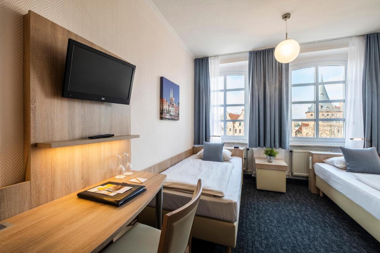 ליבק Hotel Jensen מראה חיצוני תמונה