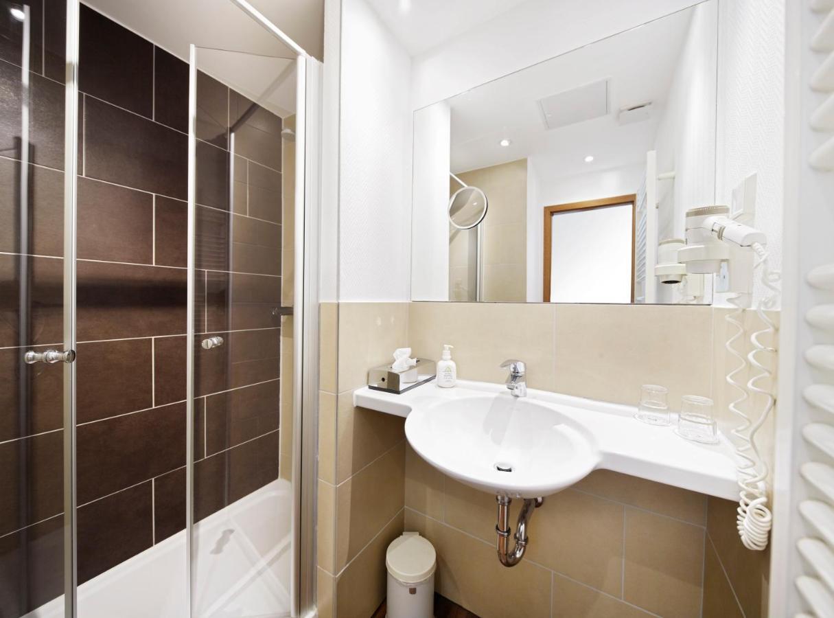 ליבק Hotel Jensen מראה חיצוני תמונה