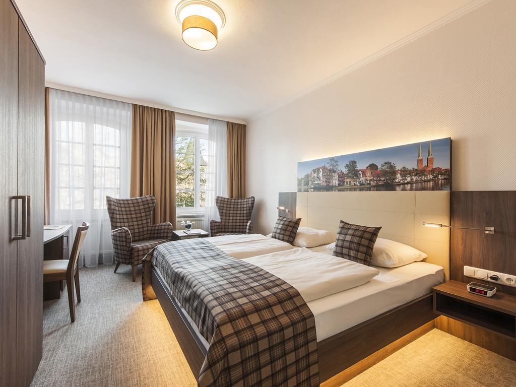 ליבק Hotel Jensen מראה חיצוני תמונה