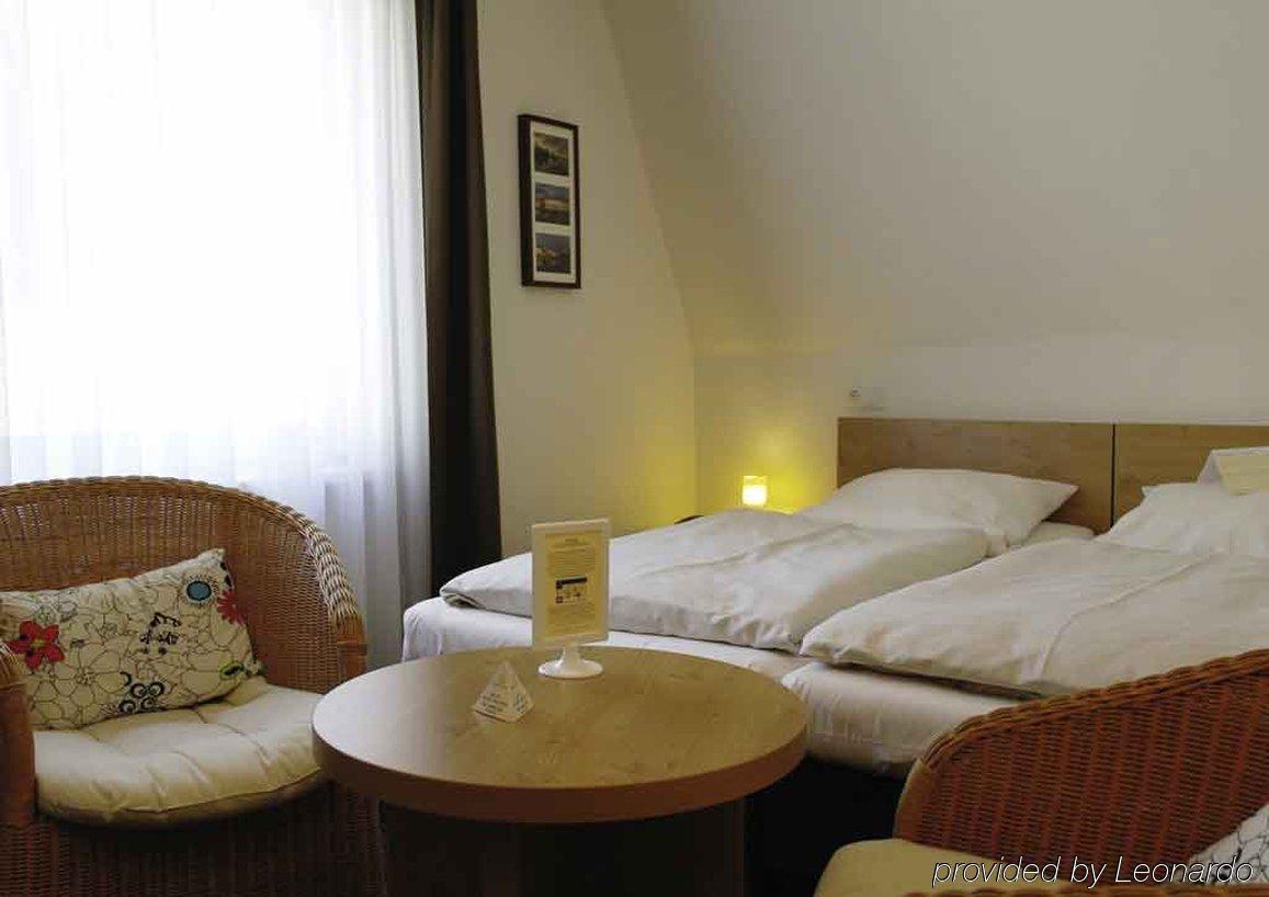 ליבק Hotel Jensen מראה חיצוני תמונה
