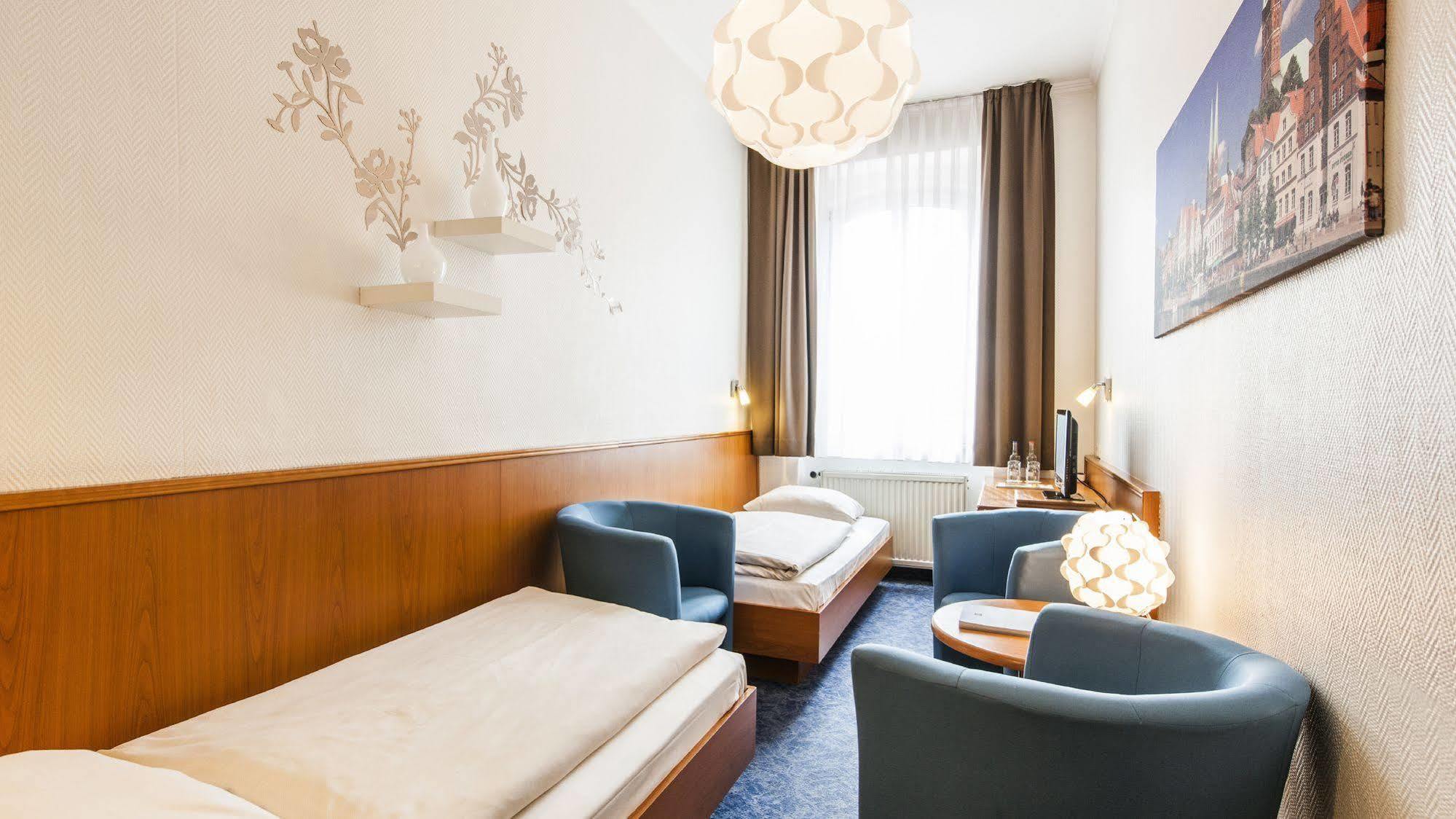 ליבק Hotel Jensen מראה חיצוני תמונה